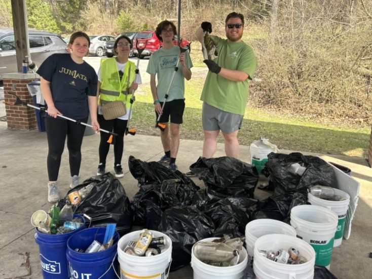 Juniata College students participated in a campus-wide cleanup as part of Pick Up Pennsylvania, the state’s largest community improvement initiative.